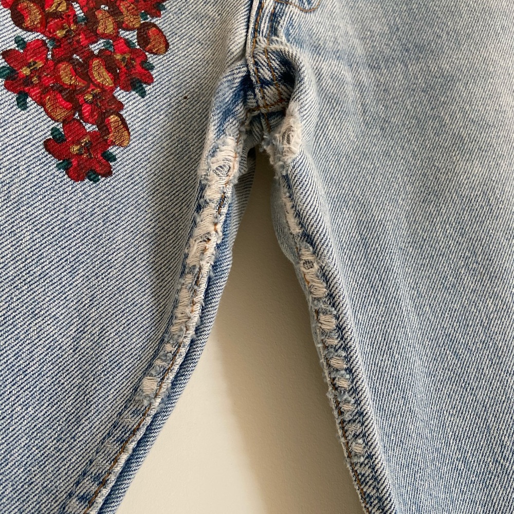 Vintage painted Levi’s - Picture 4 of 9